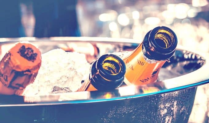 Splurging On Freedom Spend Less Dream More Live Your Best Life - 7 simple hacks for saving money on a friday night out liz splurging on freedom